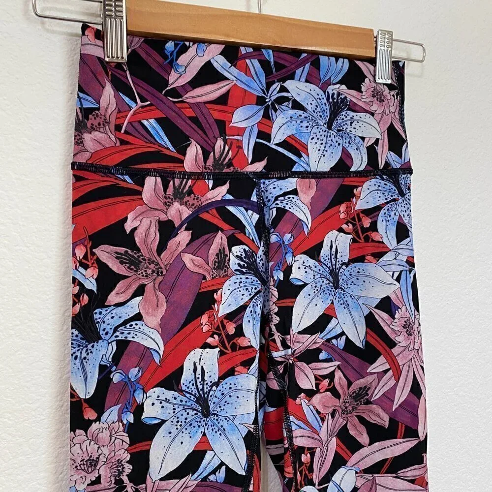 Lululemon Wunder Under Crop (Hi-Rise) *Full-On Luxtreme 21